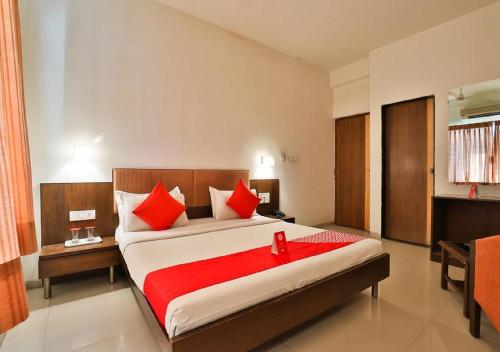 Posteľ alebo postele v izbe v ubytovaní Hotel President Inn By Sky Stays
