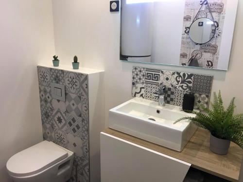 Afbeelding uit fotogalerij van Les Haltes de la Rive Gauche in Sury-près-Léré