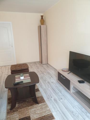 TV tai viihdekeskus majoituspaikassa Lima C