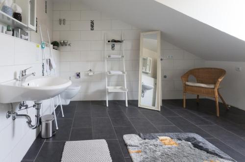 Koupelna v ubytování Oberkasseler Hof Bonn