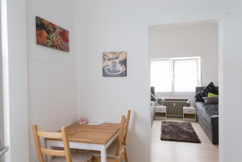 Dapur atau dapur kecil di Oberkasseler Hof Bonn