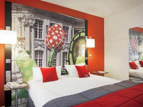 Un ou plusieurs lits dans un hébergement de l'établissement Mercure Lille Centre Grand Place
