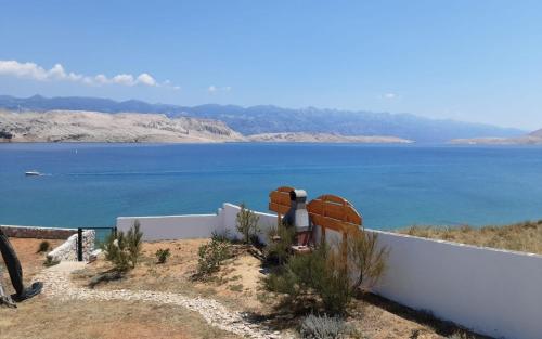Gallery image of APARTAMENTOS AROMA in Pag