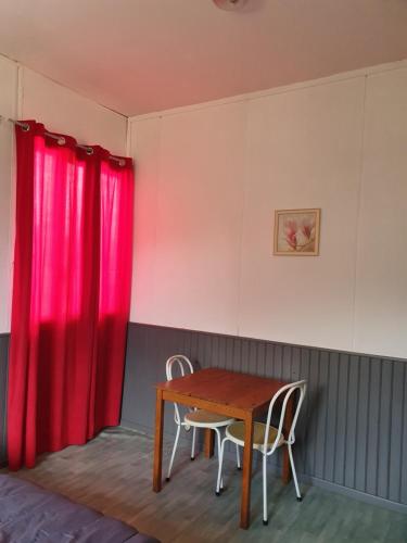 Camping des 2 Rives- Chambres – Photos 3