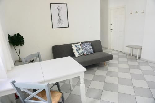 Crete Garden Apartments