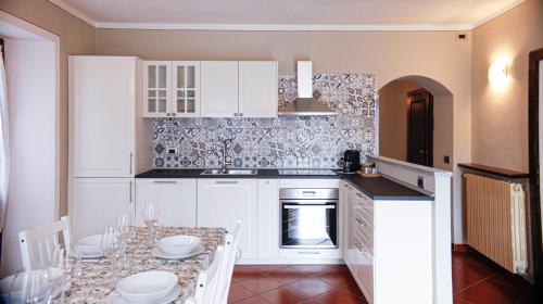 A kitchen or kitchenette at Ca' Valentina