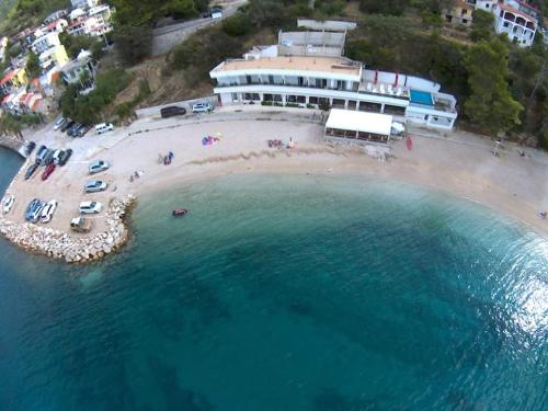 Imagen de la galería de Apartmants villa Lungo Mare, en Živogošće