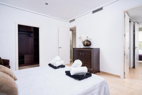Casa Elche by Aguilarent