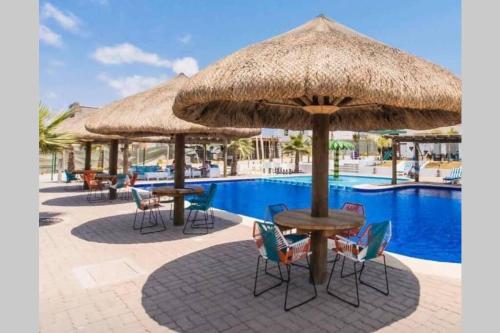 Bazén v ubytování Vamos a Mazatlán Casa vacacional nebo v jeho okolí