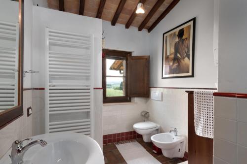 Ένα μπάνιο στο Linearis Holiday House