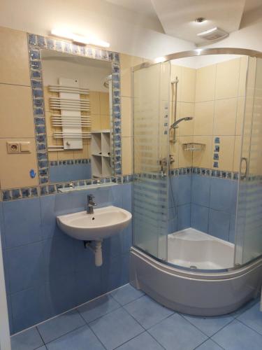 Kylpyhuone majoituspaikassa GS Apartament Olsztyn