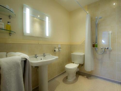 Un baño de King William IV Guest House