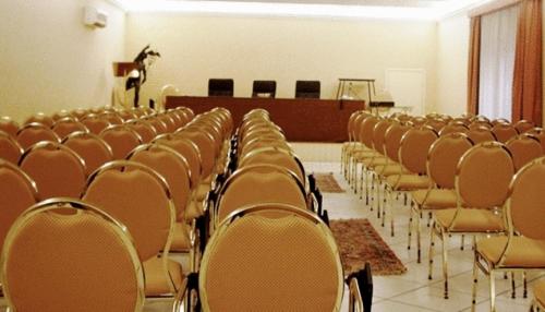 Zona business o sala de conferencias en TK HOTEL - ex Ares