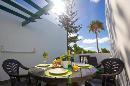 Club Valena 3, modern apartment, Wifi, close to amenities, beach at Matagorda