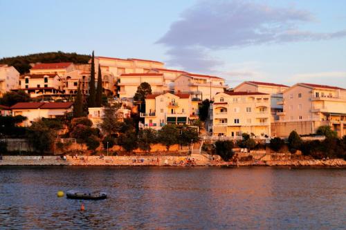 Gallery image of Villa Obad Guest House in Neum