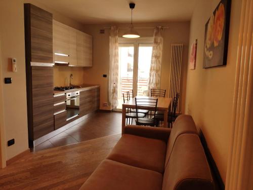 A kitchen or kitchenette at Residenza Adriatica 1