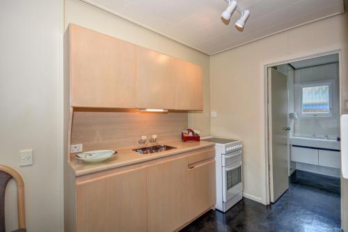 Gallery image of George Street Motel Apartments in Dunedin