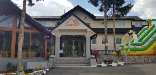 Gallery image of Ski Rostovo - Hotel Rostovo & Ethno Village in Čardaci