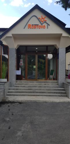 Gallery image of Ski Rostovo - Hotel Rostovo & Ethno Village in Čardaci