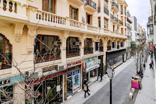 Encantador Apartamento en Chueca junto a Gran Vía, Infantas 1-1 by Batuecas