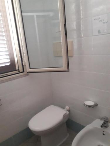 Bilik mandi di Villa dei pini