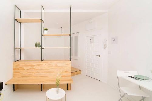 Loft de Diseño en Pleno Centro de Madrid, Calle Torrecilla del Leal, by Batuecas