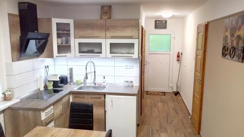 Golden Apartman 5904 Orosháza, 143 Napsugár utca kép - 3