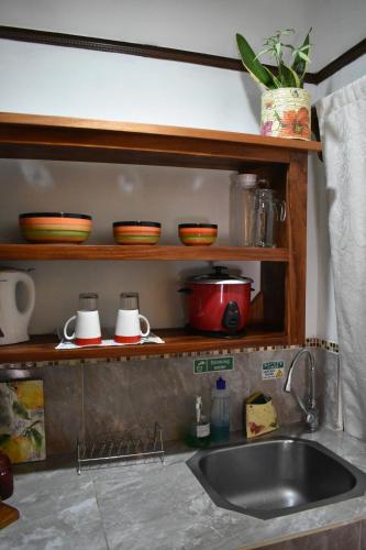 Nhà bếp/bếp nhỏ tại Lidia's Mountain View Vacation Homes