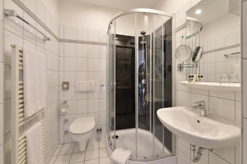 Ένα μπάνιο στο Hotel Stadt Hameln