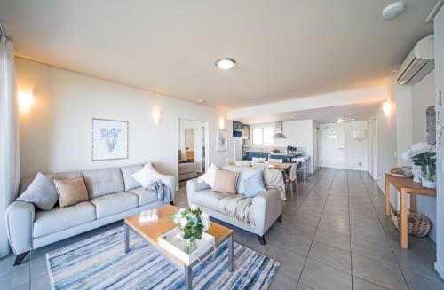 The Hamptons on Airlie – Photos 3