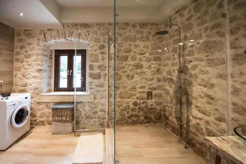 Koupelna v ubytování Abraham Apartments