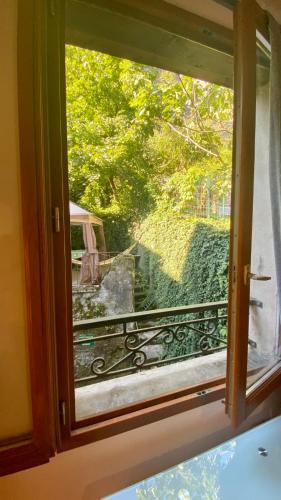 Beautiful appartment in the Vieille Ville d'Annecy at 200m from the lake