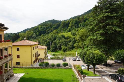 Gallery image of Hotel Baldo in Ferraro di Monte Baldo