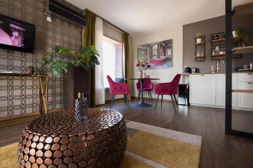 TV a/nebo společenská místnost v ubytování Bali Butique Rooms
