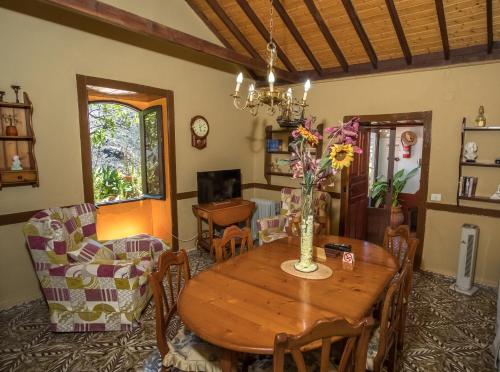Gallery image of RURAL HOUSES SERAFIN Casa Rural Serafin THE BEST VIEWS in Tejeda