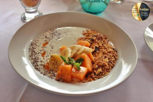 Φαγητό σε αυτό το ξενοδοχείο ή κάπου εκεί κοντά