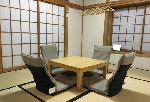 a conference room with a table and chairs at Yokohama - House - Vacation STAY 9002 in Yokohama
