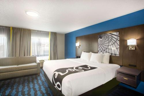 Imagen de la galería de La Quinta Inn by Wyndham St. Louis Hazelwood - Airport North, en Hazelwood