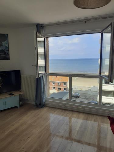 Фотография из галереи Appartement avec vue superbe sur la mer в Дюнкерке