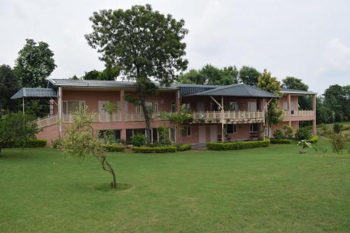 Aravali Hill View Estate – Photos 3