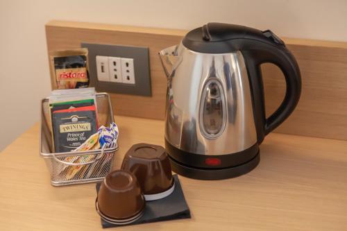 Kohvi ja tee valmistamise võimalus majutusasutuses METEORON Luxury Rooms