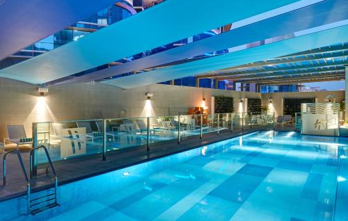 Πισίνα στο ή κοντά στο Holiday Inn - Doha - The Business Park by IHG