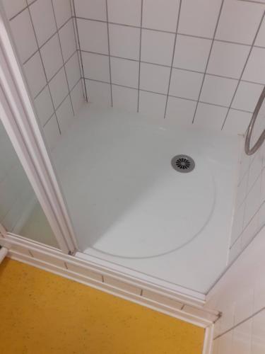 Auberge de Jeunesse HI Rennes tesisinde bir banyo