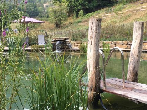 Landskap semula jadi dekat dengan rumah percutian