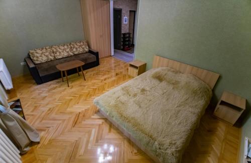Cama o camas de una habitación en Трехкомнатная квартира в курортной части города Железноводска