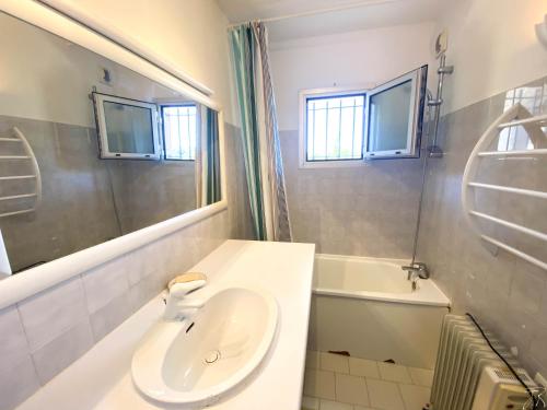 Koupelna v ubytování Appartement vue mer le chant des cigales