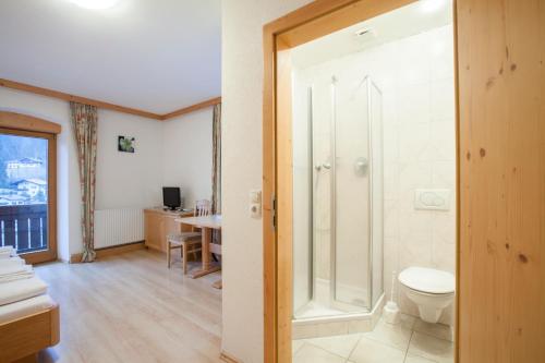 Vannituba majutusasutuses Hotel Kammerhof