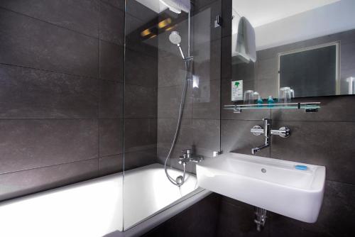 Koupelna v ubytování Hotel Excelsior Ludwigshafen