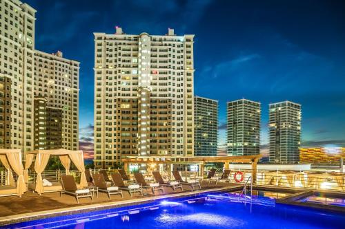 Poolen vid eller i närheten av Fiesta Inn Puerto Vallarta Isla