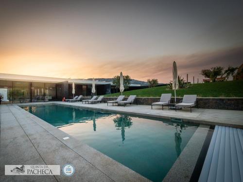 A piscina localizada em Pacheca The Wine House Hotel e Spa - Quinta da Pacheca ou nos arredores